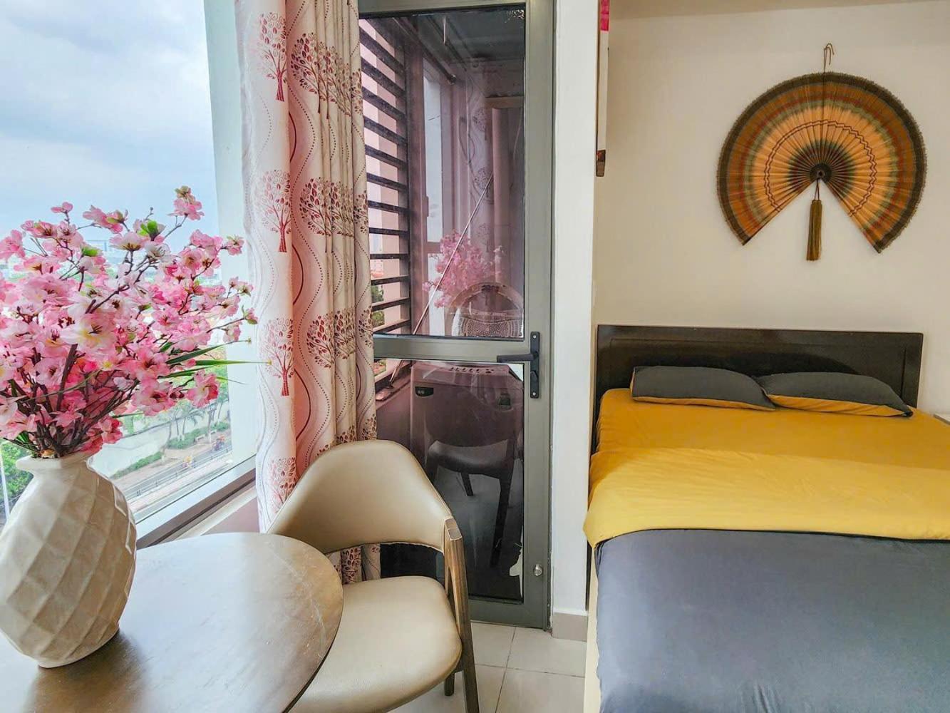 Soho Spacious Aparts, Central Location Ho Chi Minh City Exterior photo